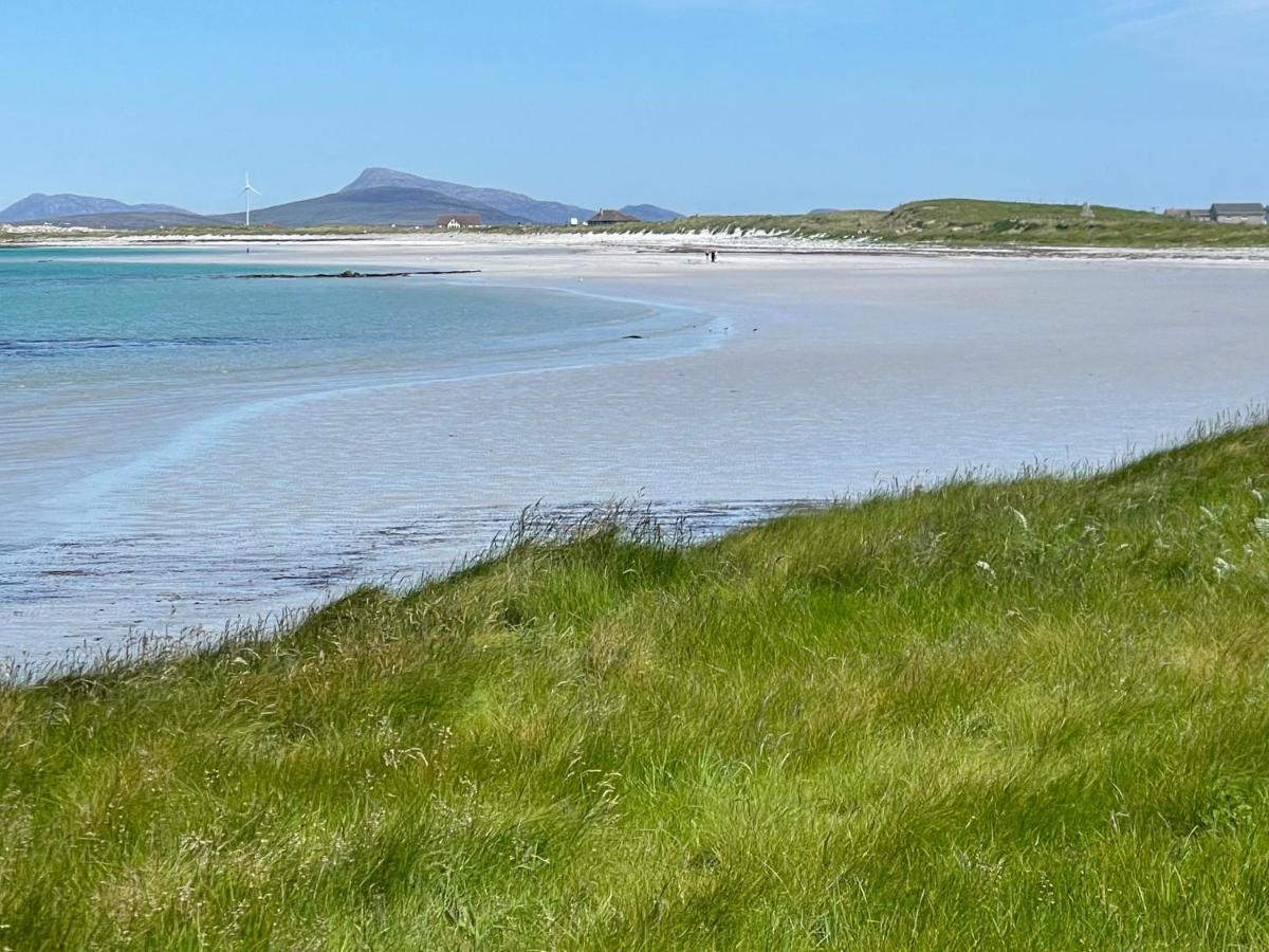 Music Of The Sea- Isle Of South Uist, Hs8 5Rf Apartment Clachan  Exterior photo